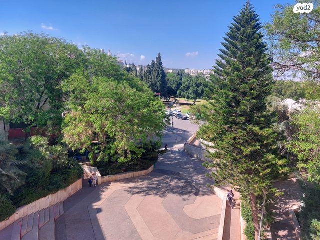 דירה, ככר יהלום, שאר העיר, מעלה אדומים