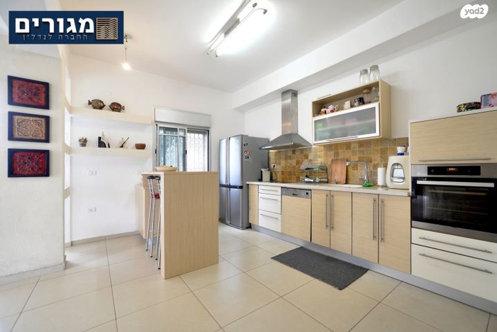 דירת גן, דרך הים, כרמל מערבי, חיפה