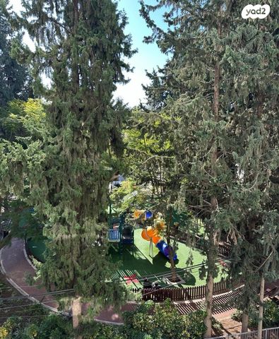 דירה, יגאל אלון, מרכז, הרצליה