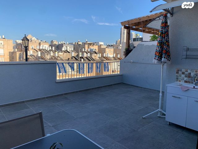 גג/ פנטהאוז, השר שפירא 14, דרום מערב ותיק, בת ים