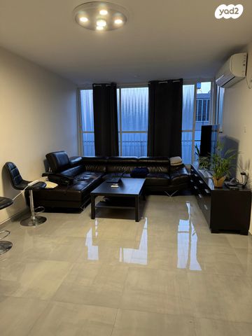 דירה, צבי הרמן שפירא, אברמוביץ', ראשון לציון