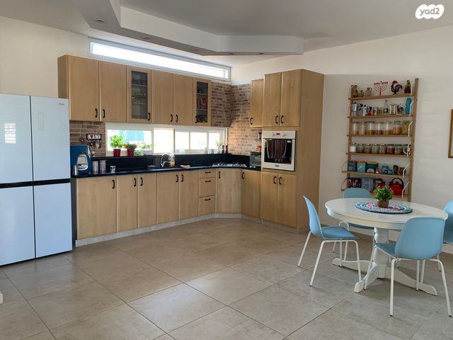 גג/ פנטהאוז, השר שפירא 14, דרום מערב ותיק, בת ים