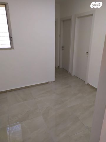 דירה, לוי אשכול, ברנדייס, חדרה