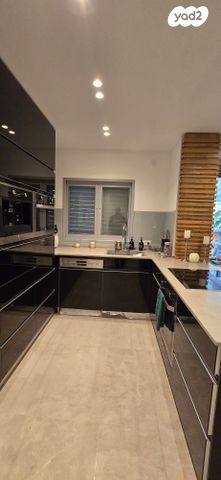 דירת גן, הרצל, שיכון חדש, אזור