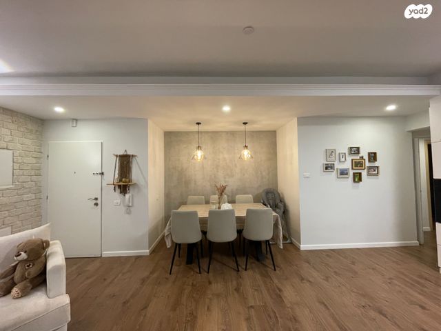 משה קהירי 25