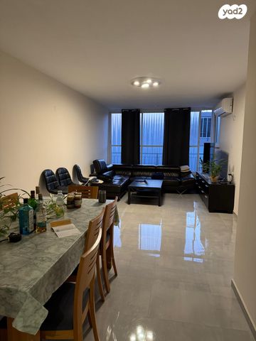 דירה, צבי הרמן שפירא, אברמוביץ', ראשון לציון