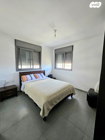 דירה, הנרייטה סאלד, כרמי גת, קרית גת