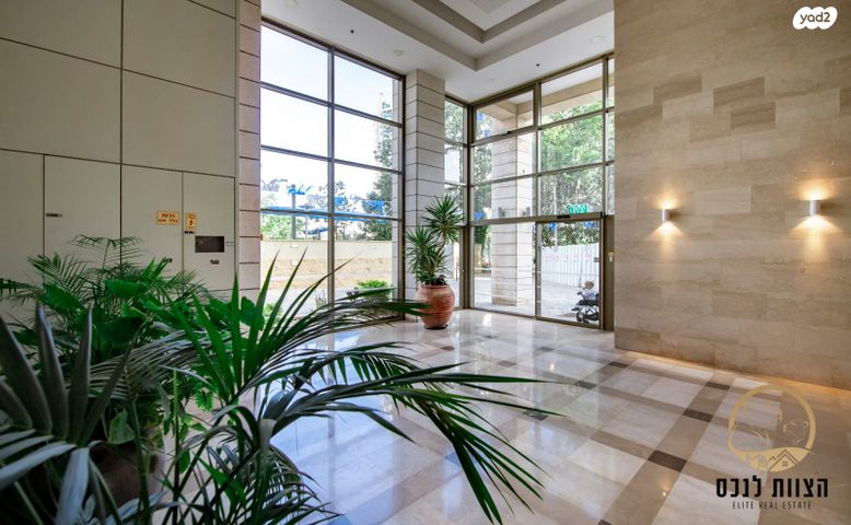 דירה, גבעת שמואל