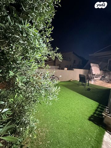 בית פרטי/ קוטג', שלום עותמי, מרמורק, רחובות