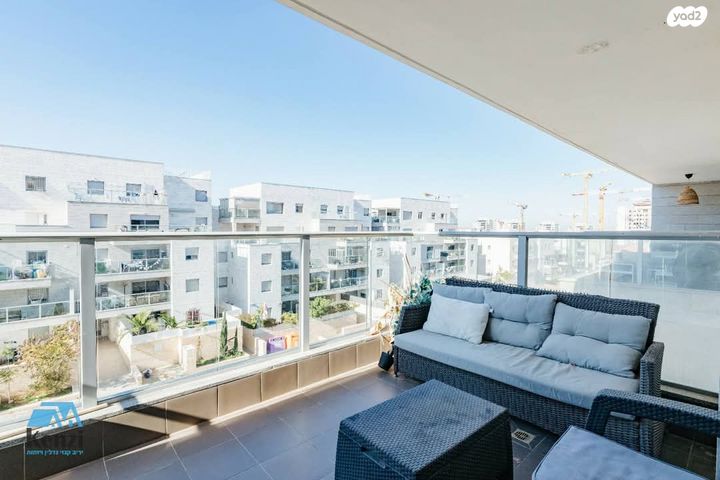 דירה, פסגות אפק, ראש העין