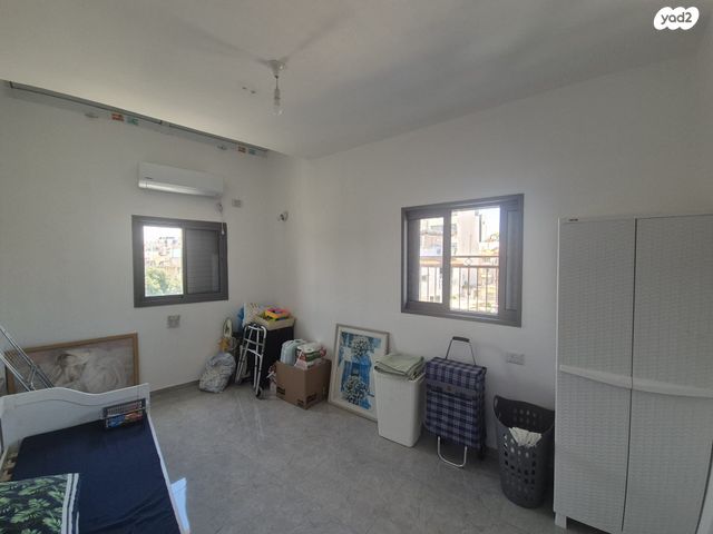 דירה, החלוצים, יסודות, בני ברק