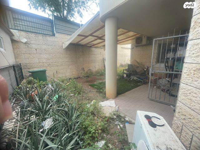 האדמו"ר מרוז'ין 