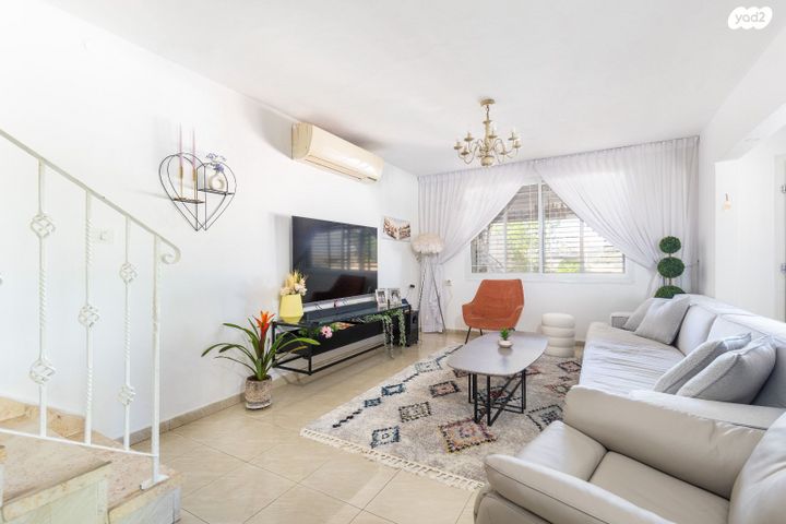 בית פרטי/ קוטג', שבט בנימין, גבעת זאב