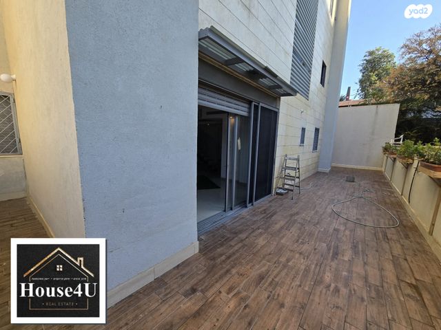 דופלקס, הרצליה ב', הרצליה