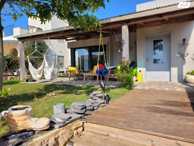 בית פרטי/ קוטג', נורית