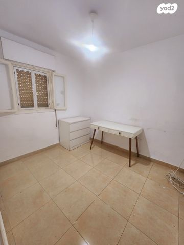 דירת גן, ביאליק, טירת כרמל