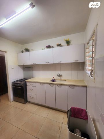 דירת גן, ביאליק, טירת כרמל