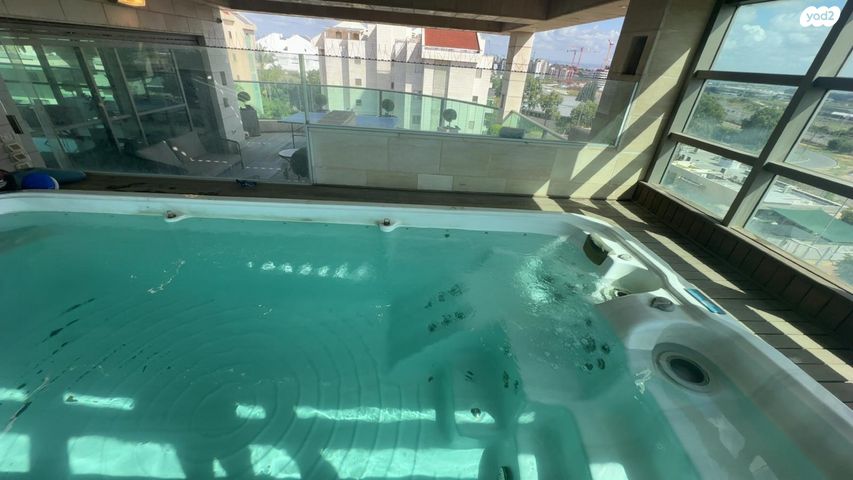 דופלקס, רעננה