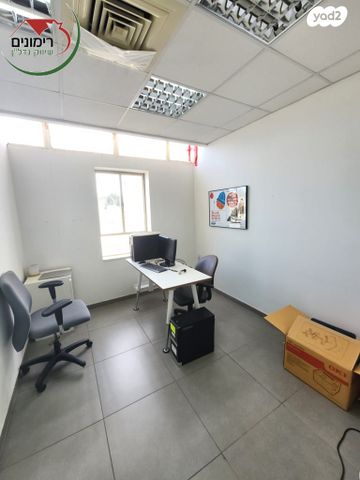 משרדים, חרושת, אזור תעשיה ומסחר, רמת השרון