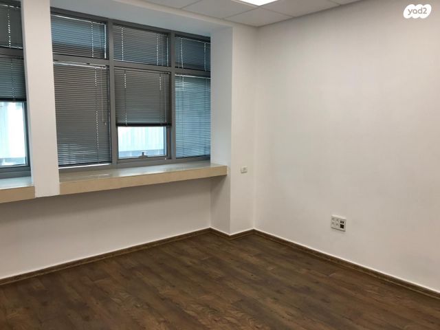 משרדים, אזור תעשיה, הרצליה