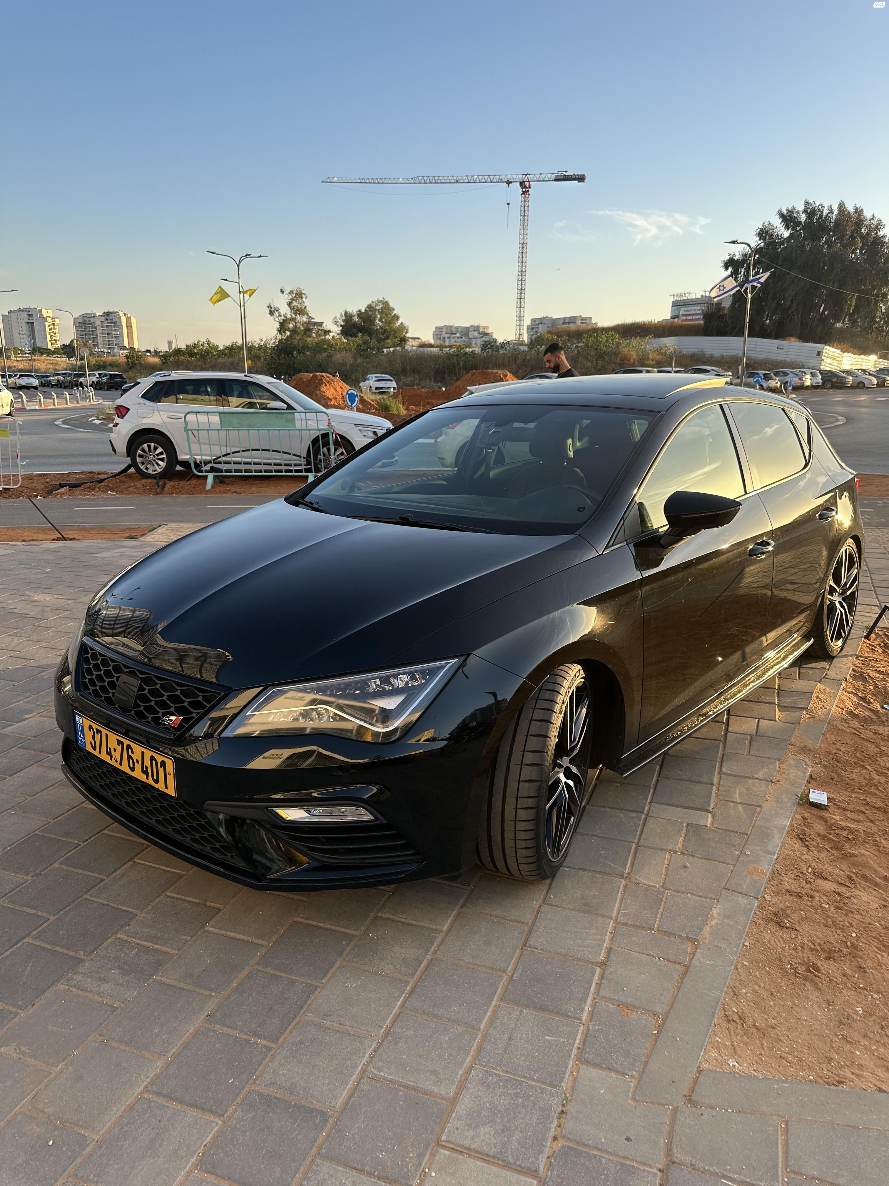 מודעת רכב סיאט לאון