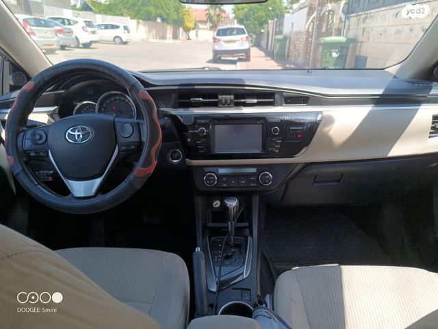 טויוטה קורולה