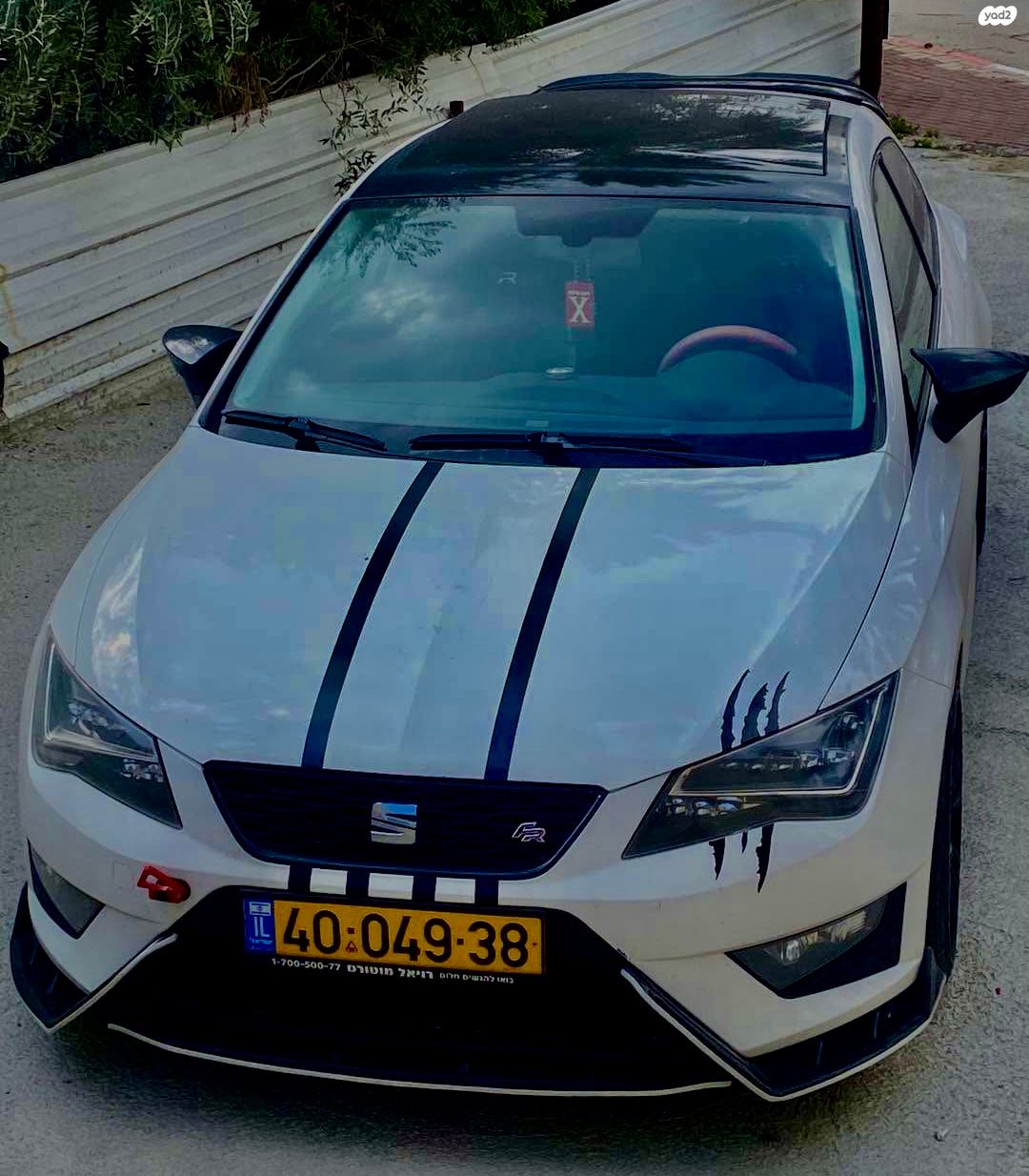 מודעת רכב סיאט לאון