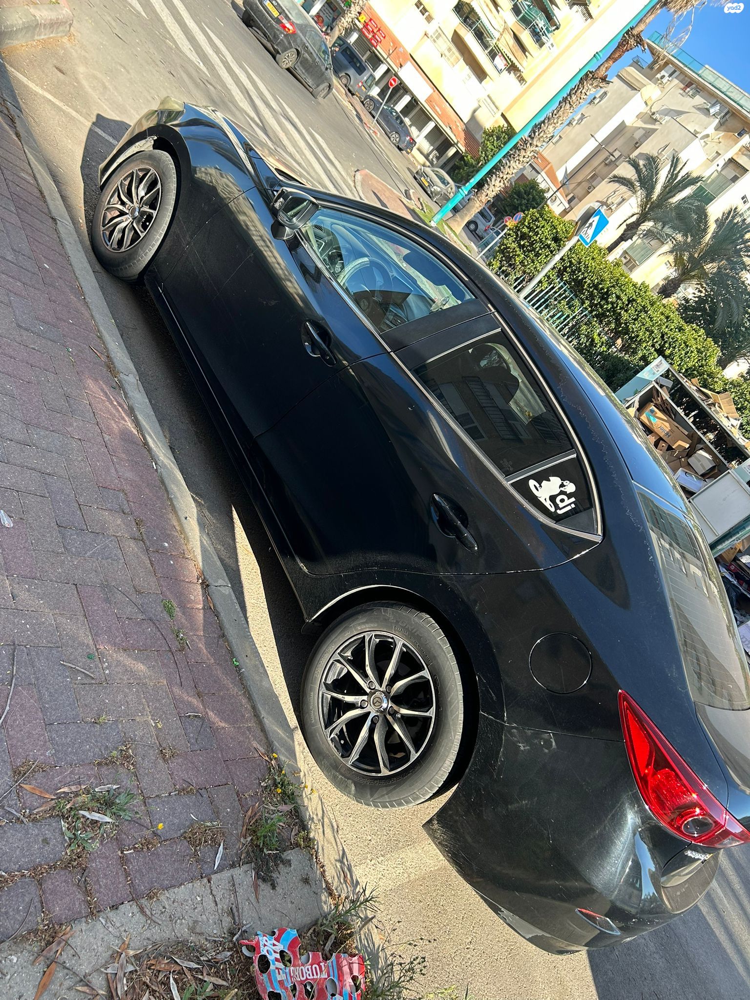 מודעת רכב מאזדה 3