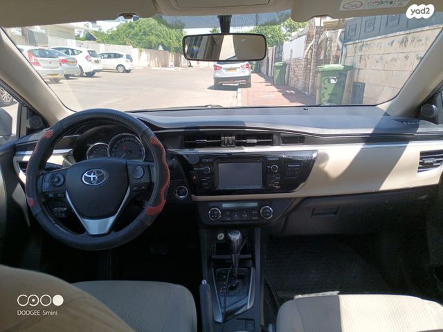 טויוטה קורולה