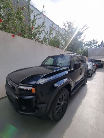 טויוטה לנד קרוזר