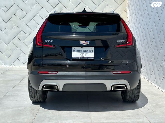 קאדילק XT4