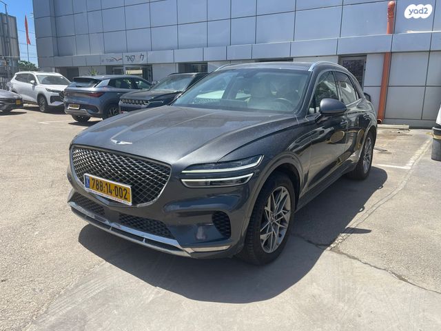 מודעת רכב ג'נסיס GV70