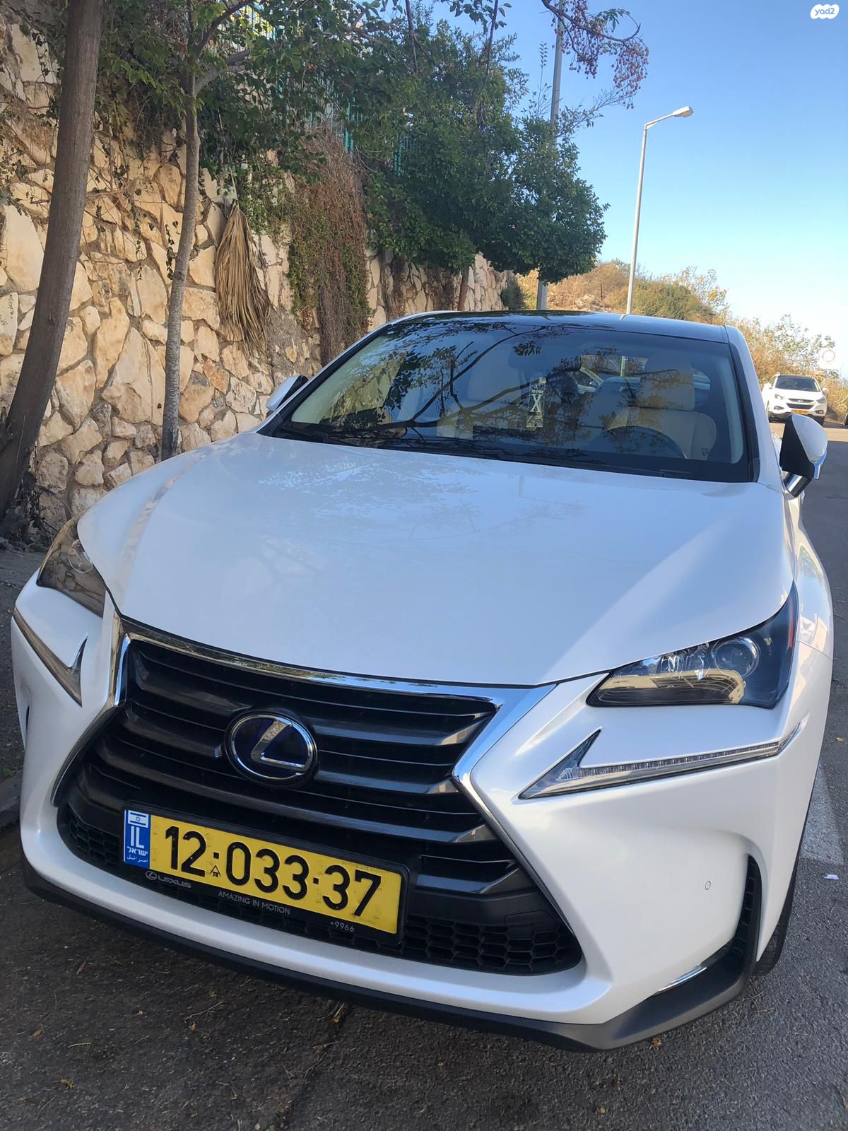 מודעת רכב לקסוס NX