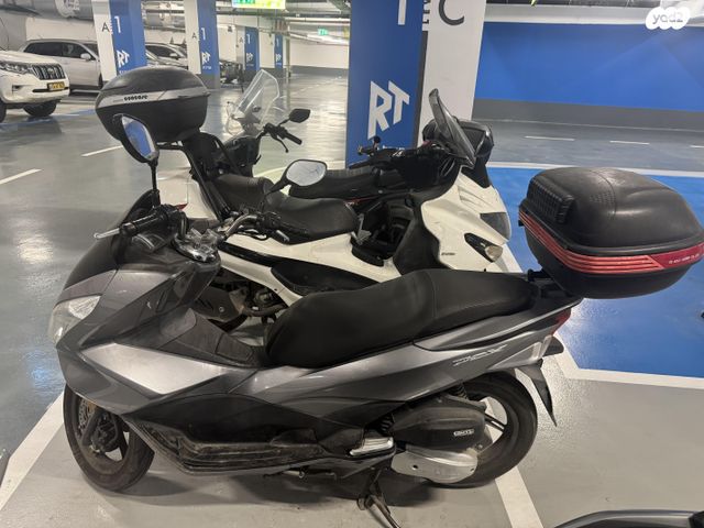 מודעת רכב הונדה PCX 125