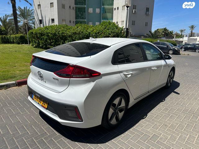 יונדאי איוניק