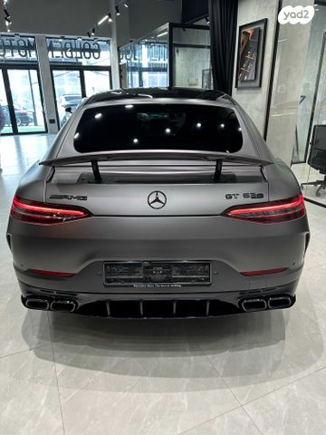 מרצדס-בנץ AMG GT 4 דל' קופה