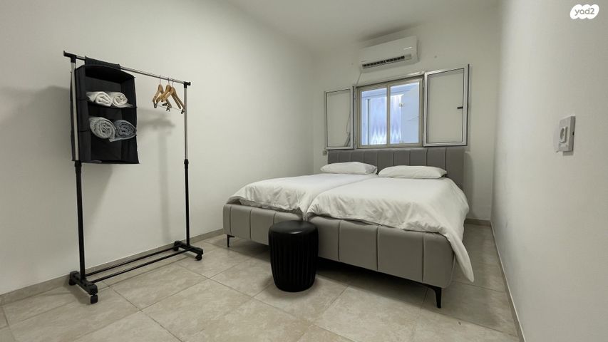 תיירות ונופש, שמעון דהאן 10, שיכון עובדים, טבריה