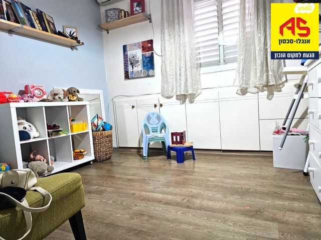 דירה, אריה בן אליעזר, נווה יהושע, ערמונים, רמת גן