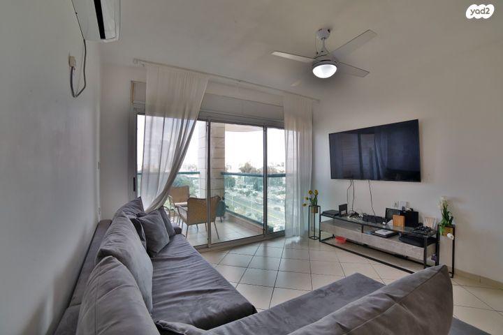 דירה, פרופסור ישעיהו ליבוביץ 20, עזרא, הארגזים, תל אביב יפו