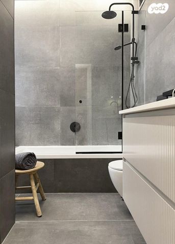 דירה, כפר סבא