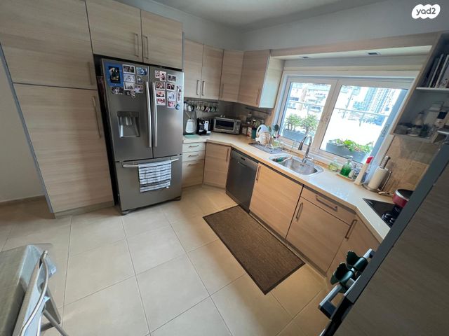 גג/ פנטהאוז, חיל החימוש, נווה חוף, ראשון לציון