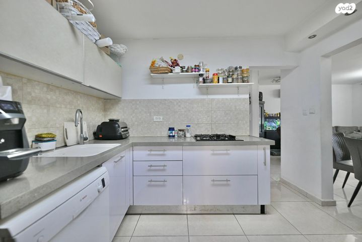 דירה, השריון, נווה כרמית, נס ציונה