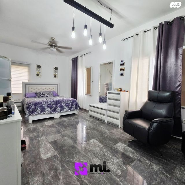 דו משפחתי, הארזים, גבעת שרת, בית שמש