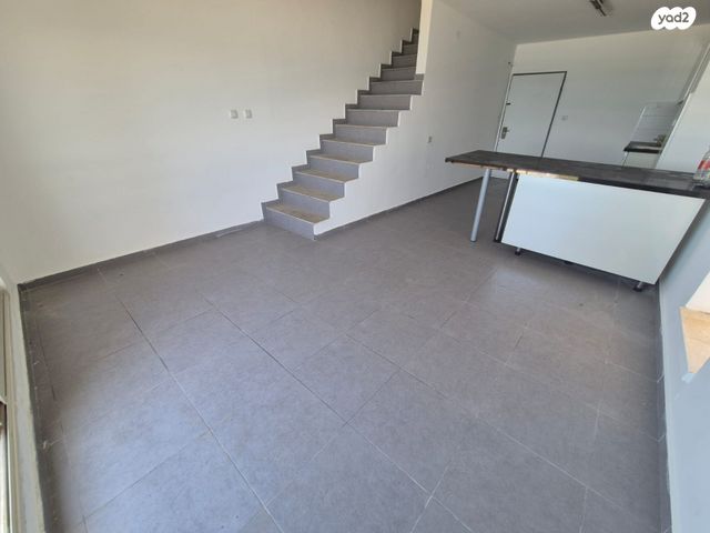 דופלקס, העלייה 65, עמידר, נהריה