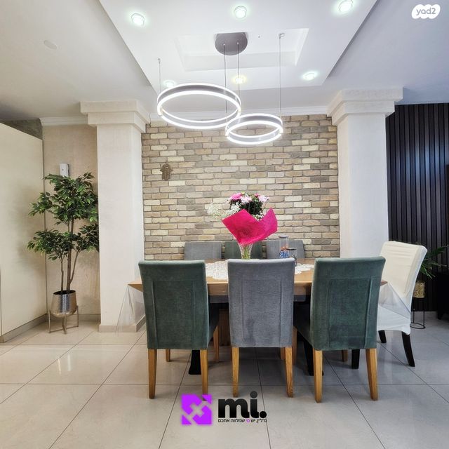 דו משפחתי, הארזים, גבעת שרת, בית שמש