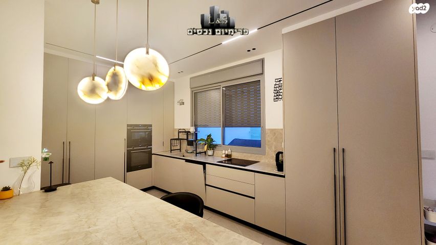 גג/ פנטהאוז, כליל החורש, יצחק שמיר, נהריה