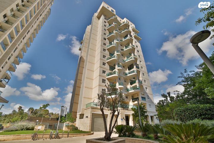 דירה, פרופסור ישעיהו ליבוביץ 20, עזרא, הארגזים, תל אביב יפו