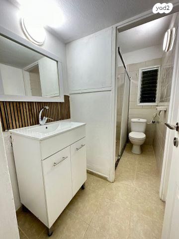 דירה, הוגו מולר 55, מרכז העיר, קרית אתא