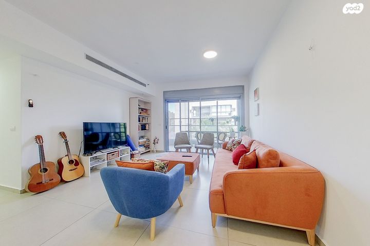 דירה, רעננה