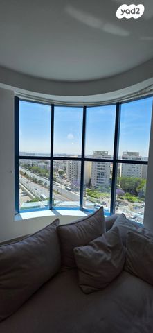 רובע הקריה, הסיטי